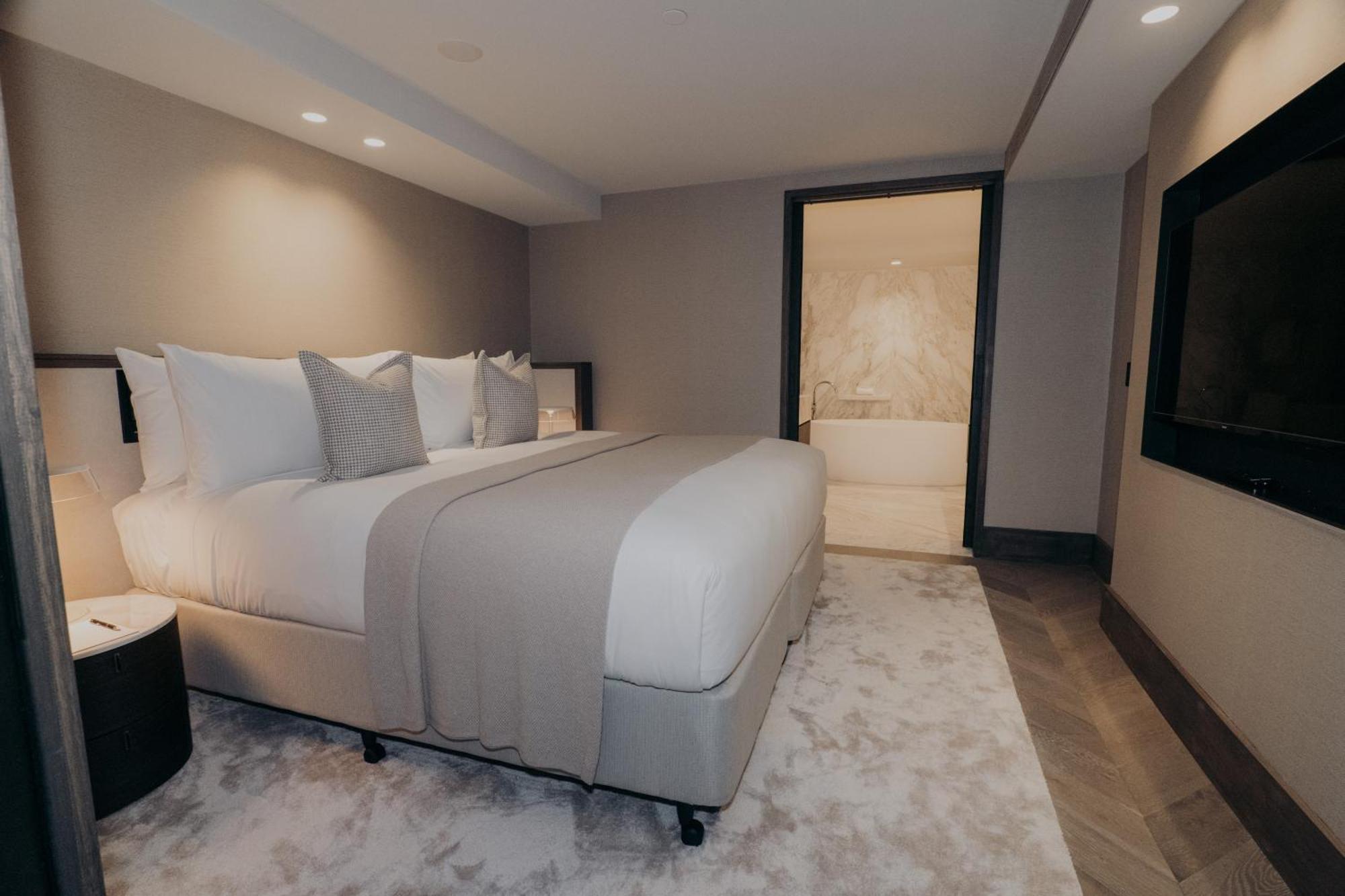 The Lyall Melbourne Quarto foto